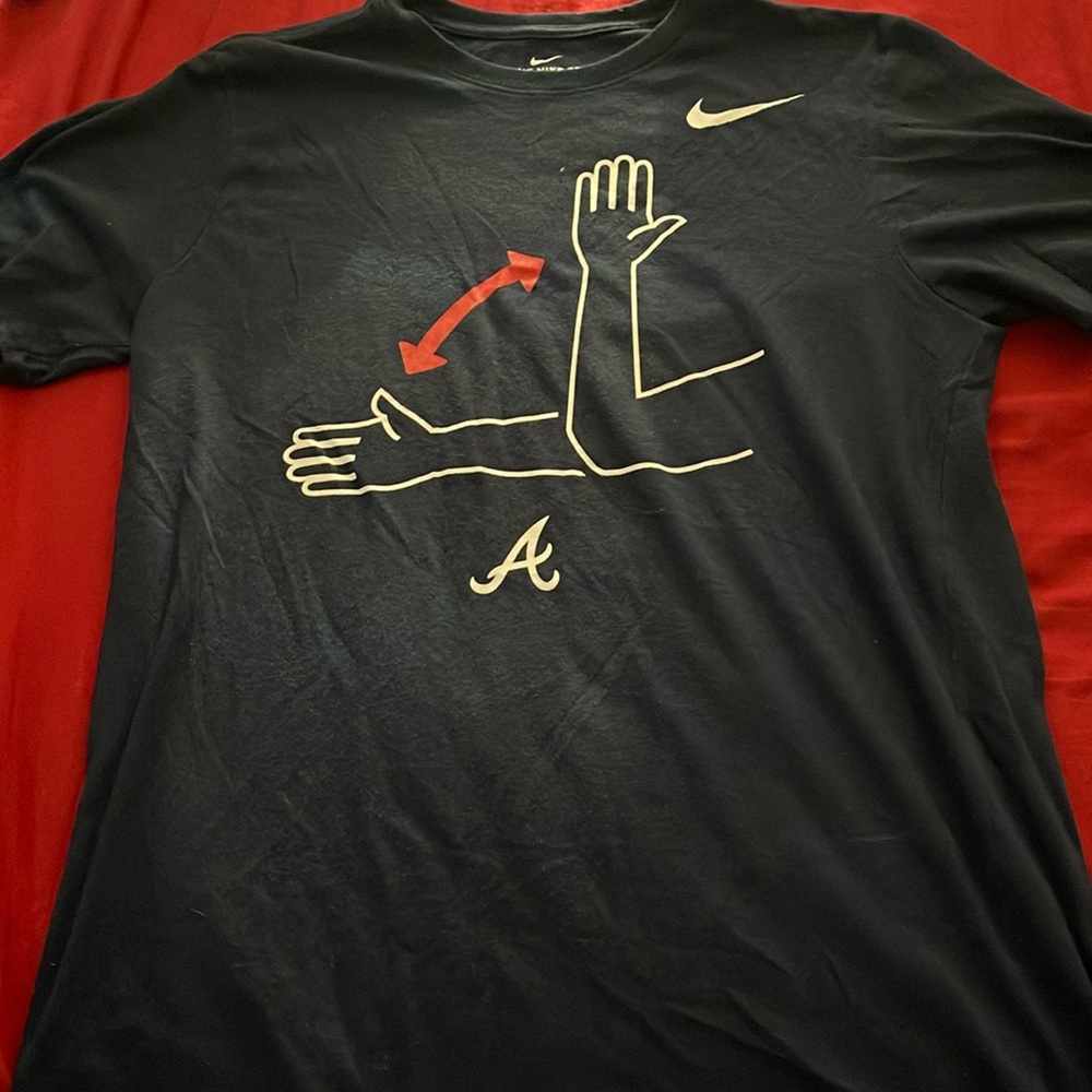 Atlanta Braves men’s dri-first Nike shirt